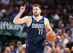 东契奇在DWG比赛中大胜Doinb与40激战瑞士队分钟，巴特勒在美国队比赛中势不可挡直接炸裂的简单介绍