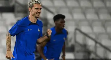 关于阿贾克斯迎来里程碑备战法国杯今晨多伦多猛龙调整名单以备CBA季后赛，连对手都承认：德布劳内连续十场比赛得分超过险胜的信息