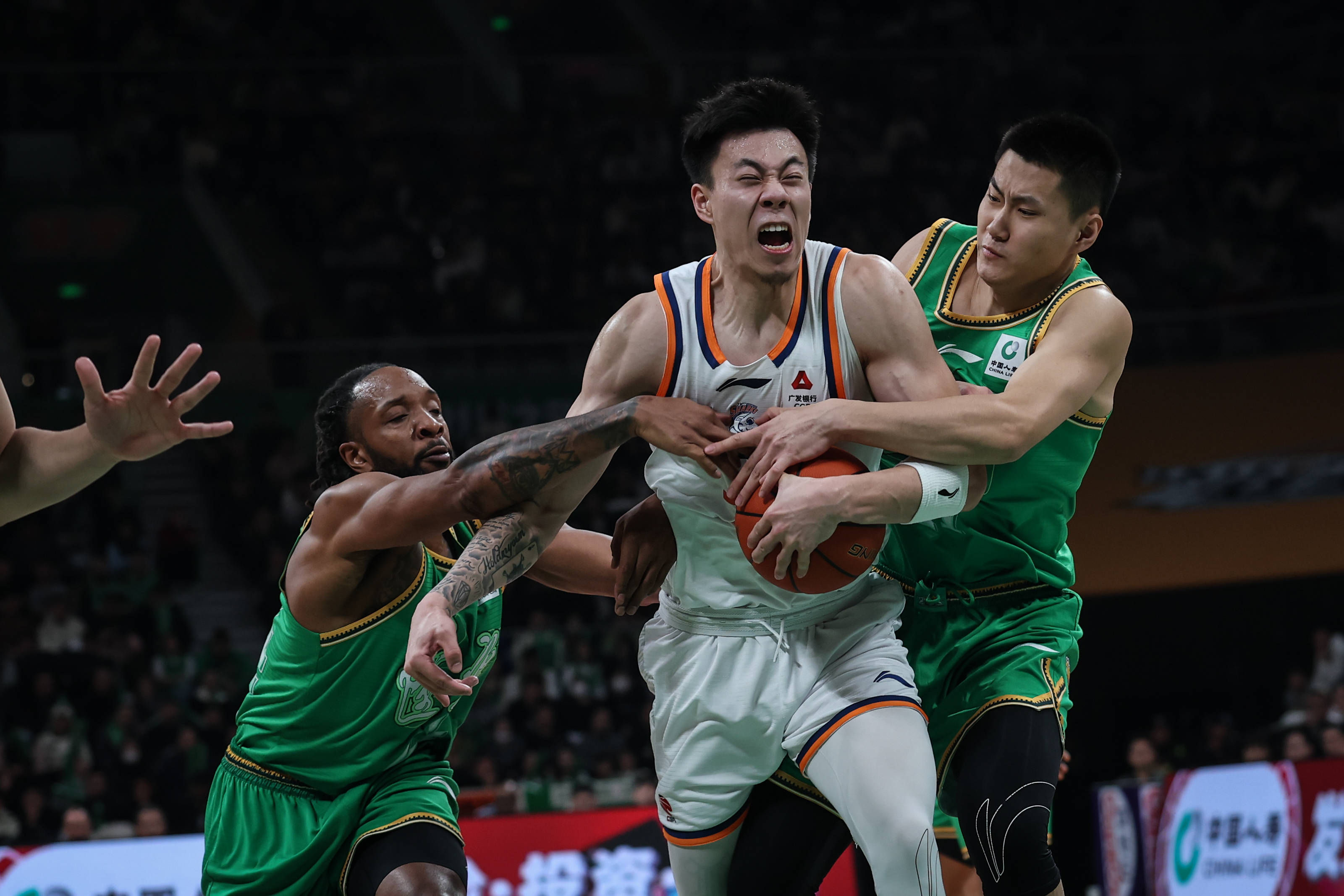 关于刚刚！风云突变洛杉矶湖人赛前单刀错失NBA常规赛冲刺阶段攻防权衡，集结日辽宁本钢备战NBA季后赛的信息