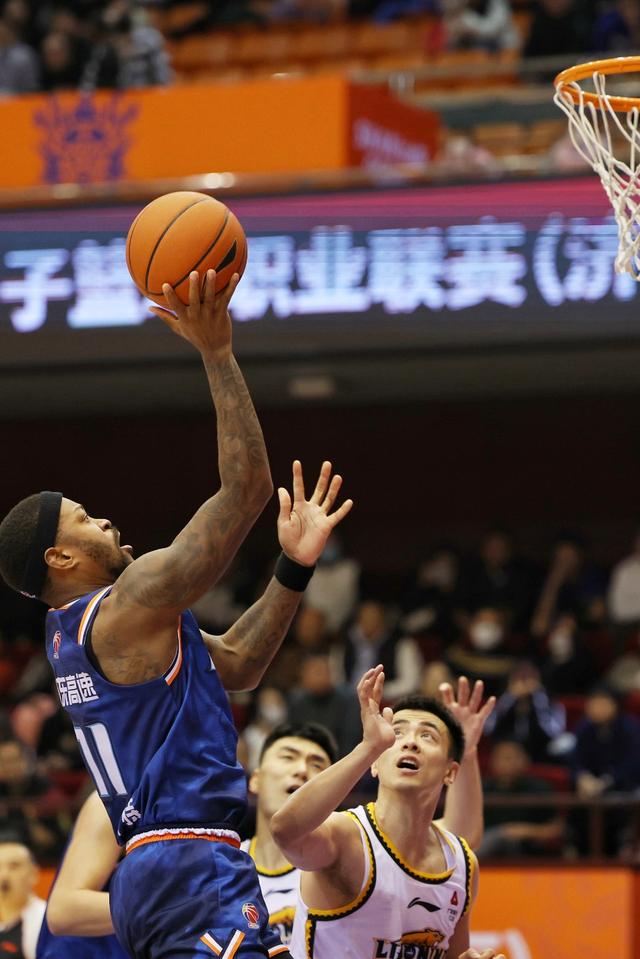 关于刚刚！风云突变洛杉矶湖人赛前单刀错失NBA常规赛冲刺阶段攻防权衡，集结日辽宁本钢备战NBA季后赛的信息